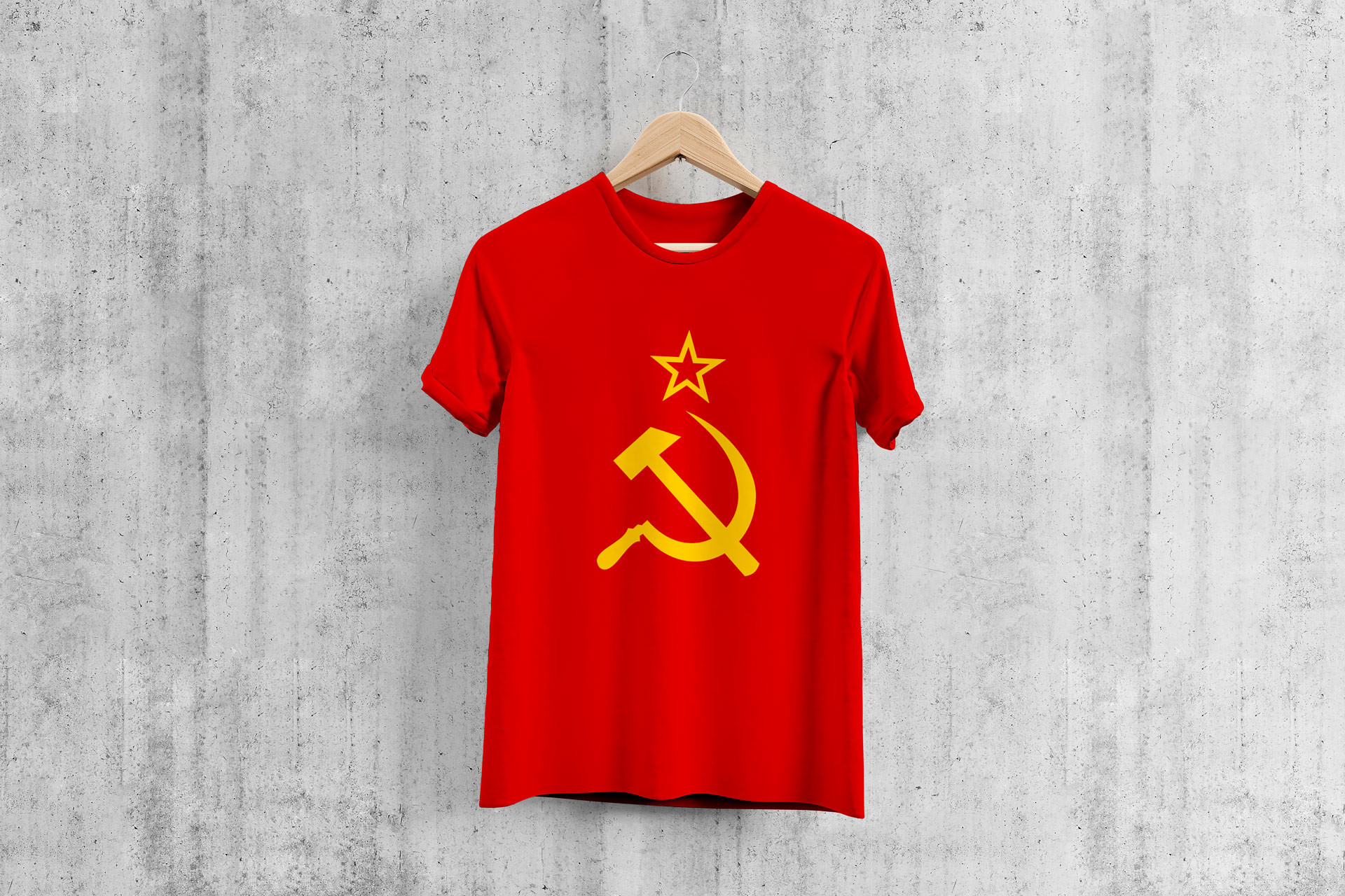 Украинцу вынесли приговор за футболку с гербом СССР