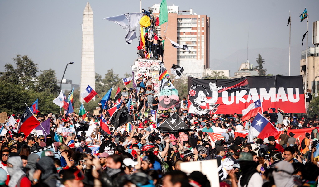 Протесты в Чили. Фото © EPA

