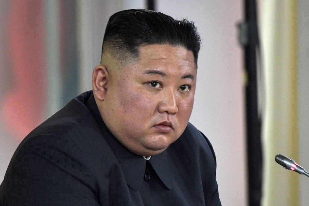 Ким Чен Ын заявил военным о "сложной внутренней и внешней ситуации"
