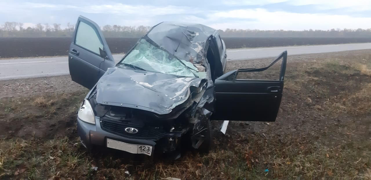 В Краснодарском крае автомобиль сбил восемь человек, пятеро погибли