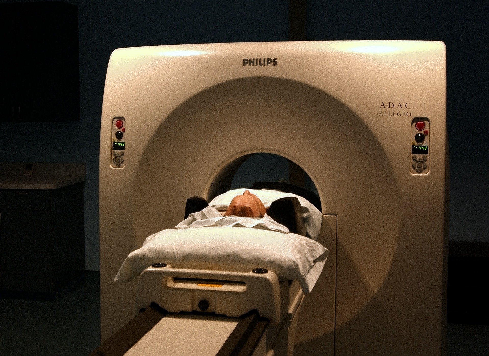 В Махачкале бывший врач объявил голодовку из-за "неправильно" установленного томографа