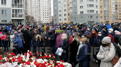 В Минске создали огромный народный мемориал памяти забитого до смерти активиста — видео
