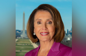 Нэнси Пелоси переизбрана в качестве лидера демократов в нижней палате Конгресса США
