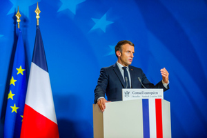"Наглая ложь и клевета". МИД Франции резко ответил на сравнение Макрона с нацистами