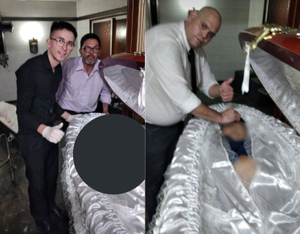 Ритуальщики устроили фотосессию на фоне тела Марадоны в открытом гробу