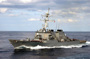 Москва выразила США протест из-за захода американского эсминца в воды России