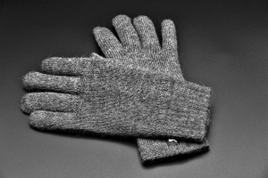 Россиянам рассказали, нужно ли будет дезинфицировать зимние перчатки