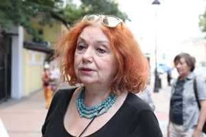 "Не могу описать их лица". Писательница Мария Арбатова призналась, что в 17 лет пережила групповое изнасилование