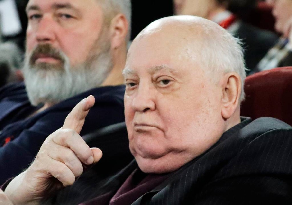 Горбачев понадеялся на восстановление отношений США и РФ при Байдене