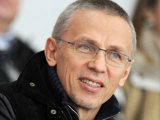 <p>Ребята показали себя во всей красе. Штаб хотел, чтобы ребята вернули традиции нашего российского и советского хоккея, показали достойную атакующую игру, которая даёт успех, даёт удовлетворение болельщикам, причём не только нашим, но и болельщикам всего мира</p>