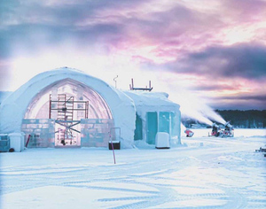 Как выглядит знаменитый шведский отель, внутри которого абсолютно всё сделано изо льда