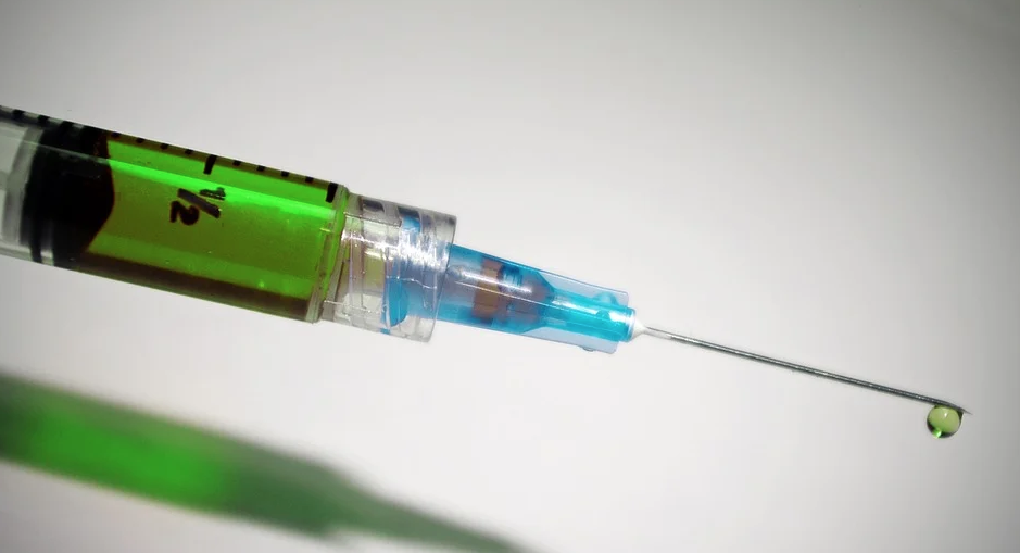 В России разрабатывают 26 вариантов вакцин от ковида