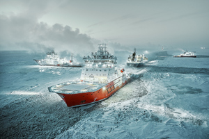 Экипаж ледокола "Александр Санников" спас людей со льдины
