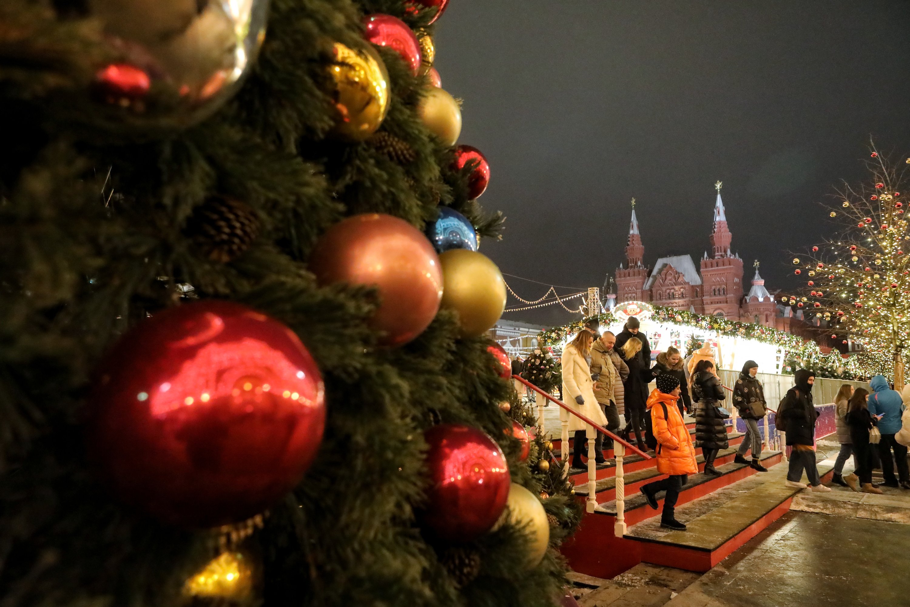 Почему 31 декабря. Новогодняя Москва. Новогодняя Москва 2022. Новогоднее путешествие. Празднование нового года в России.