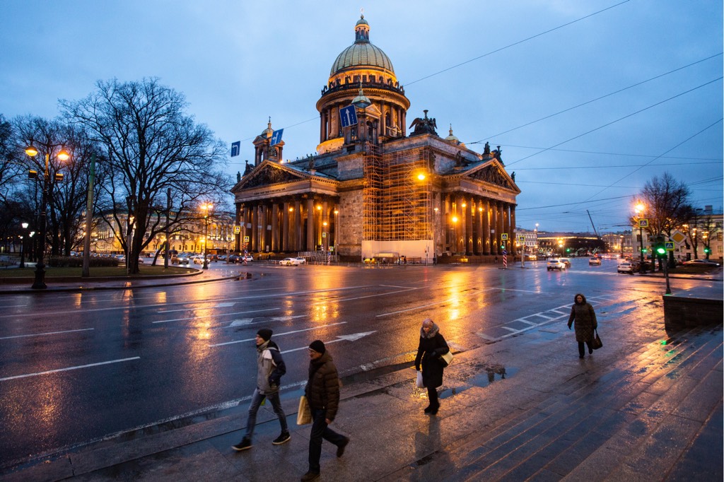 Квартал музеев в Санкт-Петербурге очистят от проводов