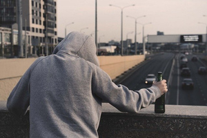 Назван лидирующий по количеству пьющих мужчин регион России