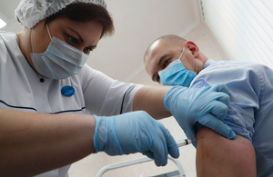Жители Подмосковья смогут записаться на прививку от коронавируса с 15 декабря