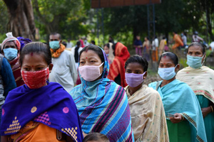 Стали известны новые подробности о таинственной инфекции в Индии, которой заразилось более 300 человек