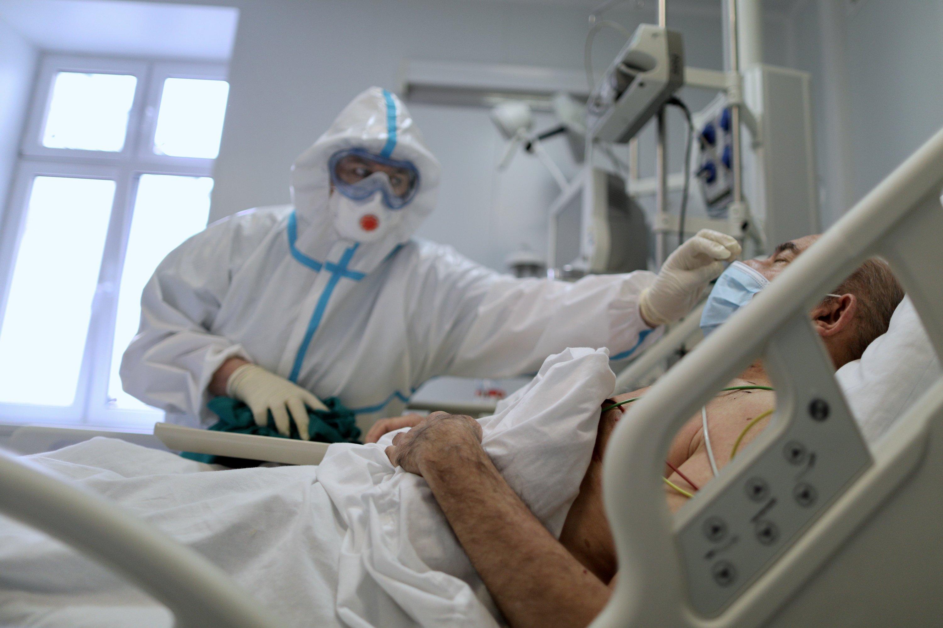 Попова: Мы не допустили перегрузки системы здравоохранения