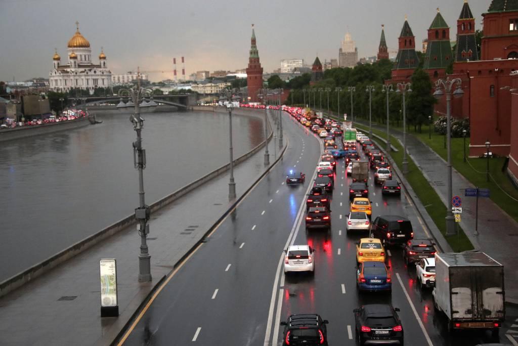 Дороги москвы. Москва в движении. Дороги Москвы без пробок. Движение в Москве по дороге.