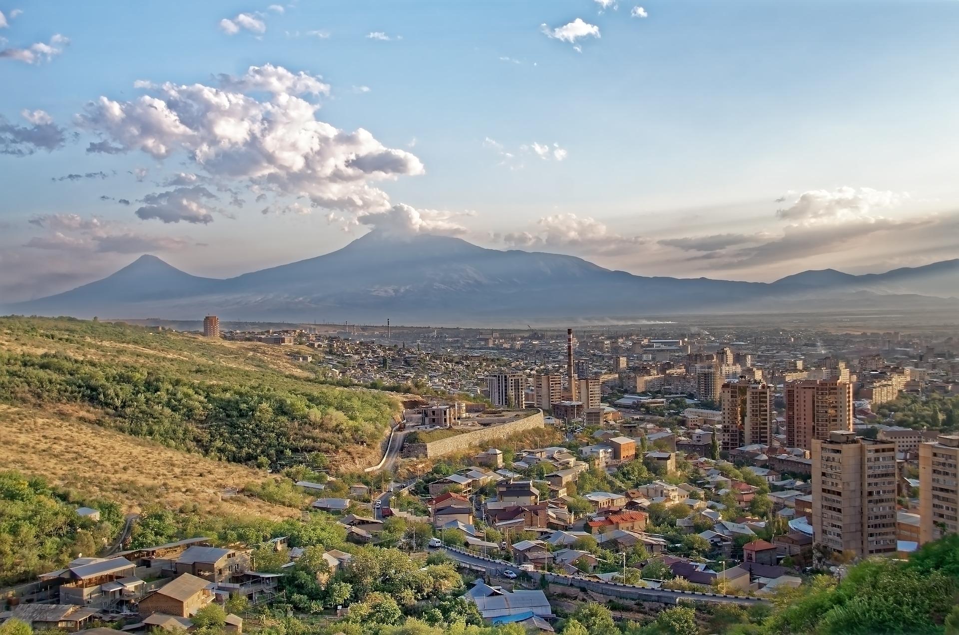 Российские врачи 21 июня отправятся в Армению для помощи в борьбе с CoViD-19