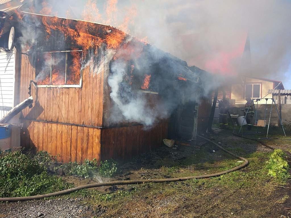 В пожаре в Ивановской области погибли взрослый и ребёнок