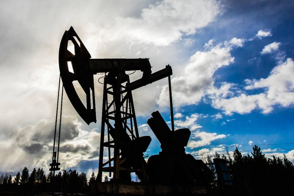 Цена нефти Brent превысила $43