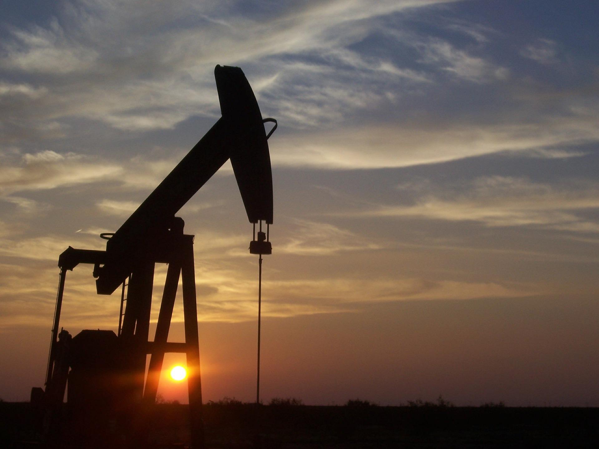 Нефть Urals в Европе превысила цену отсечения в бюджете России
