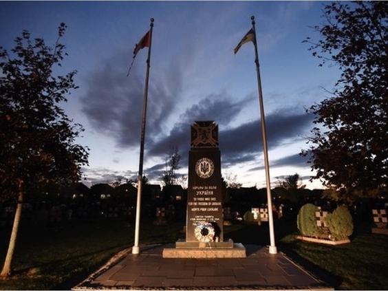 В Канаде посчитали преступлением осквернение памятника нацистам из дивизии СС 