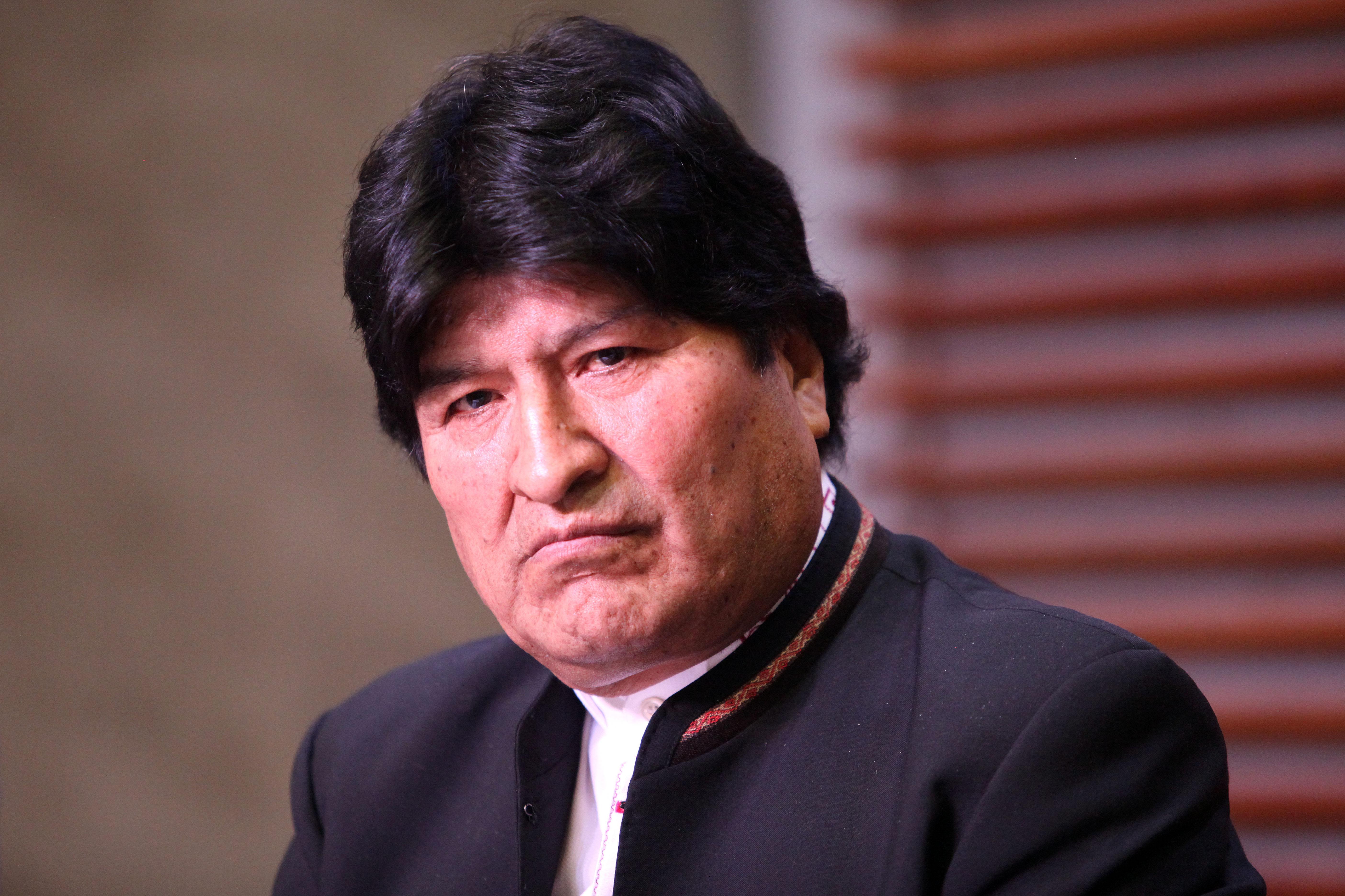 Прокуратура предъявила обвинение в терроризме экс-президенту Боливии .