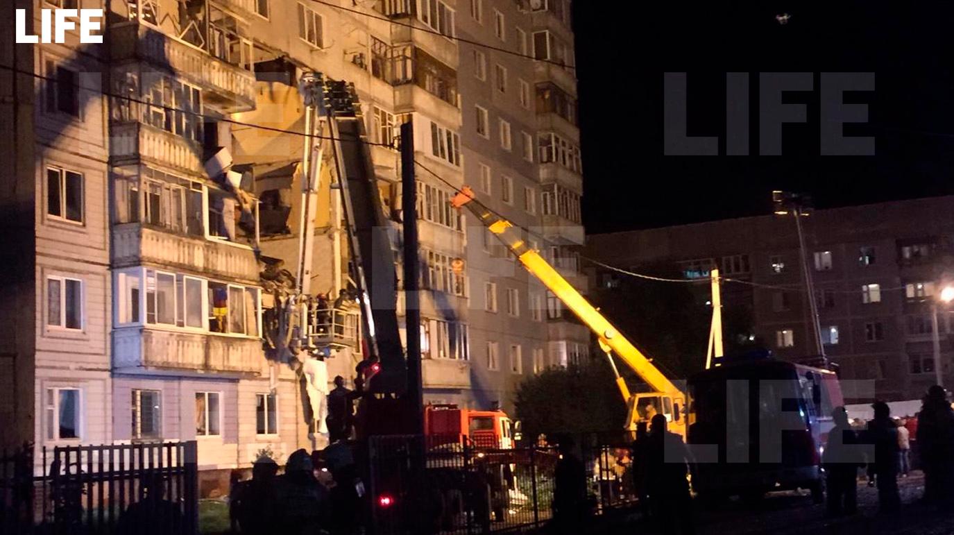 Губернатор Ярославской области прервал отпуск из-за взрыва газа в доме