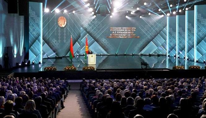Лукашенко рассказал о миллиардных потерях от 