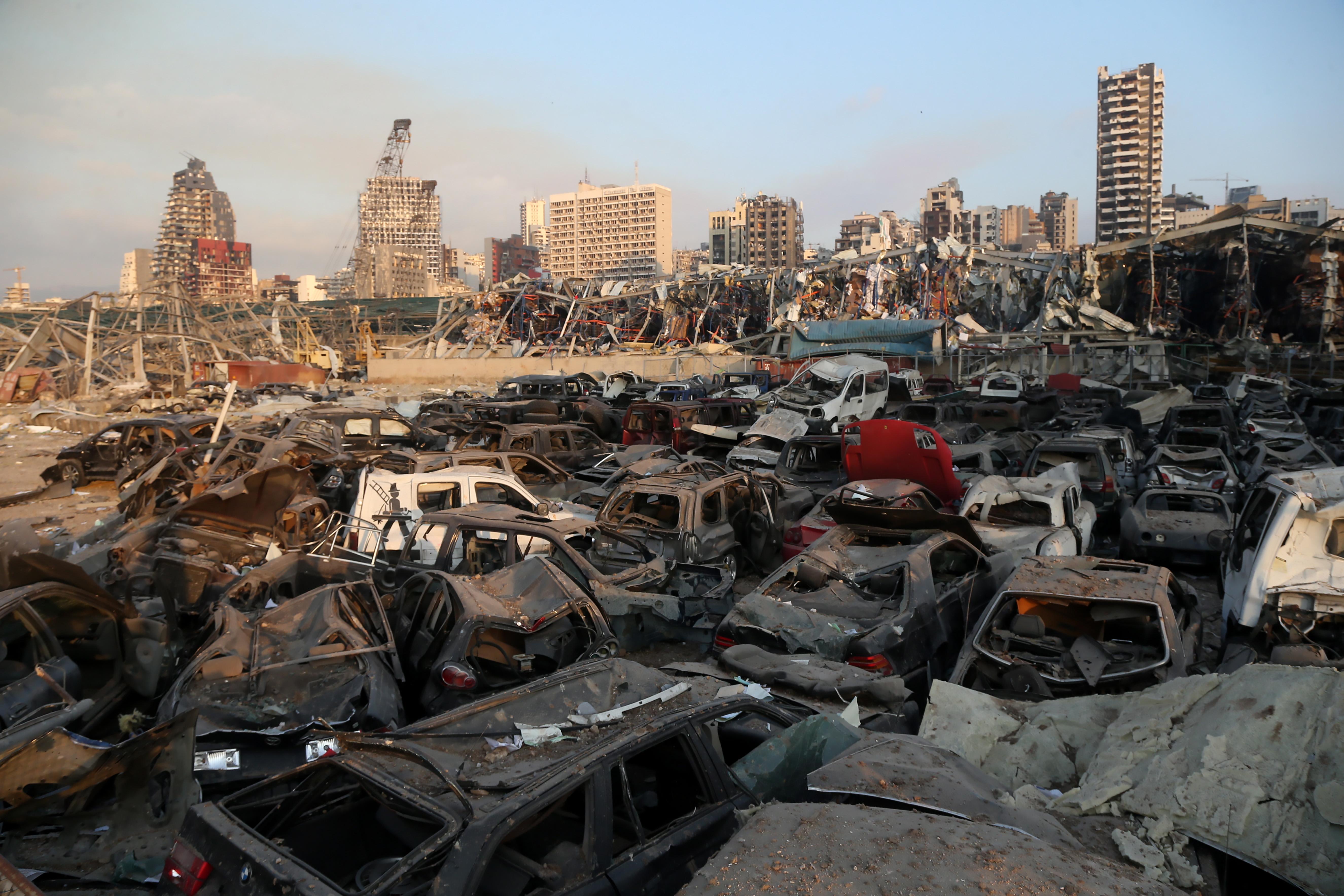 Разбив город. Взрыв в Ливане порт Бейрут. Ливан после взрыва в Бейруте. Бейрут 2021.
