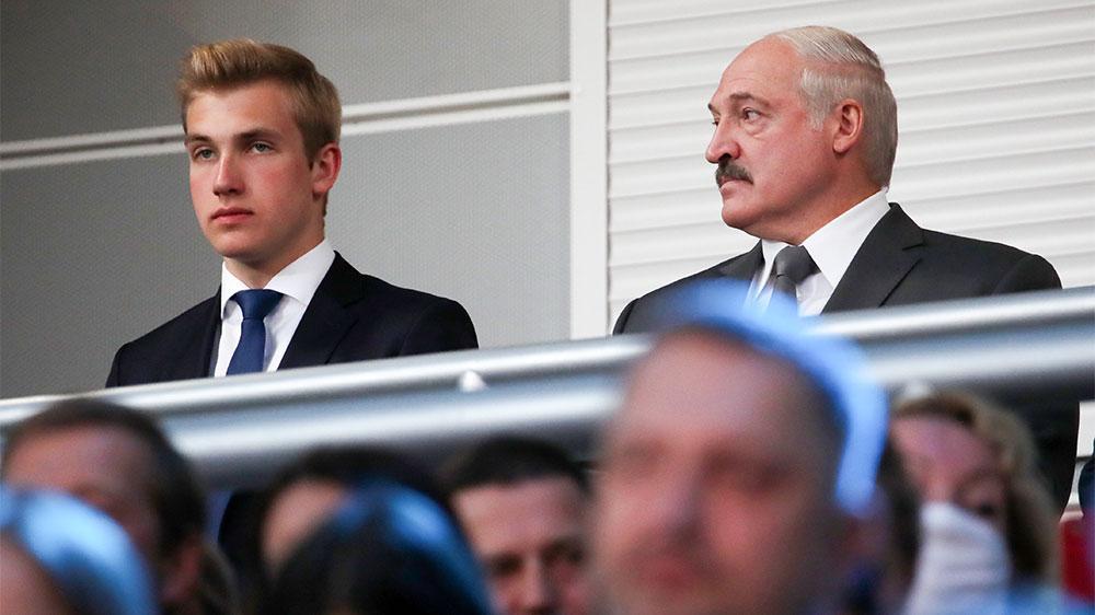 Лукашенко заверил, что не готовит младшего сына в преемники