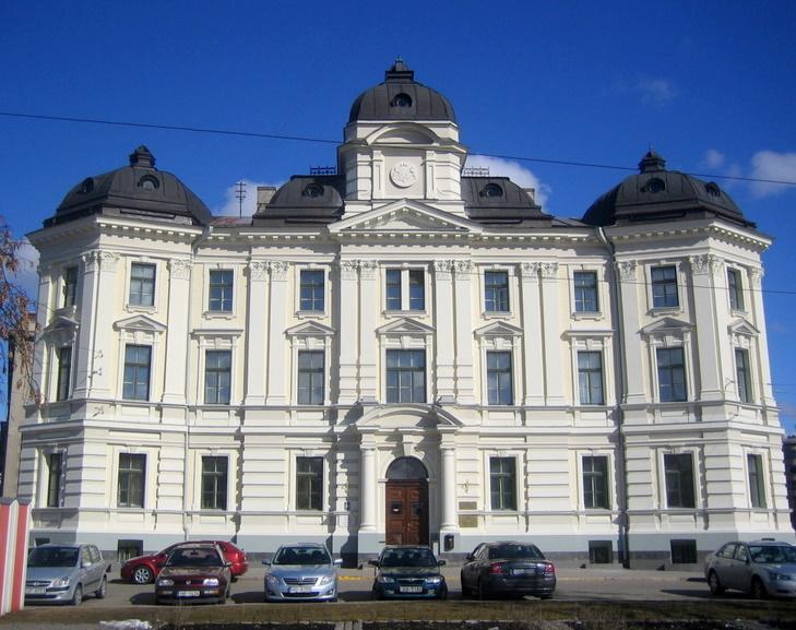 Здание бывшего Верховного суда Латвийской ССР. Фото © wikipedia
