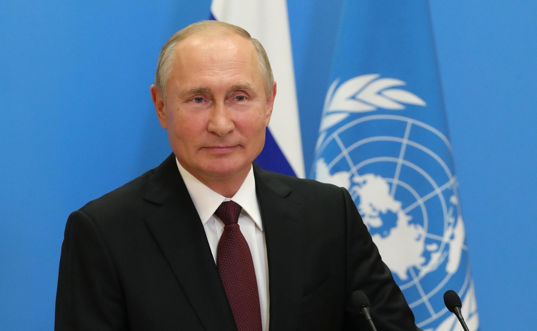 Путин призвал ввести глобальный запрет на размещение оружия в космосе