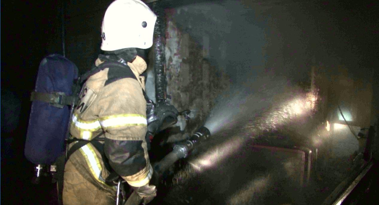 Три человека погибли при пожаре в квартире в подмосковной Балашихе