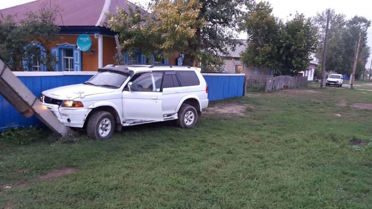 Пьяный водитель в Казахстане сбил группу детей, есть погибшие