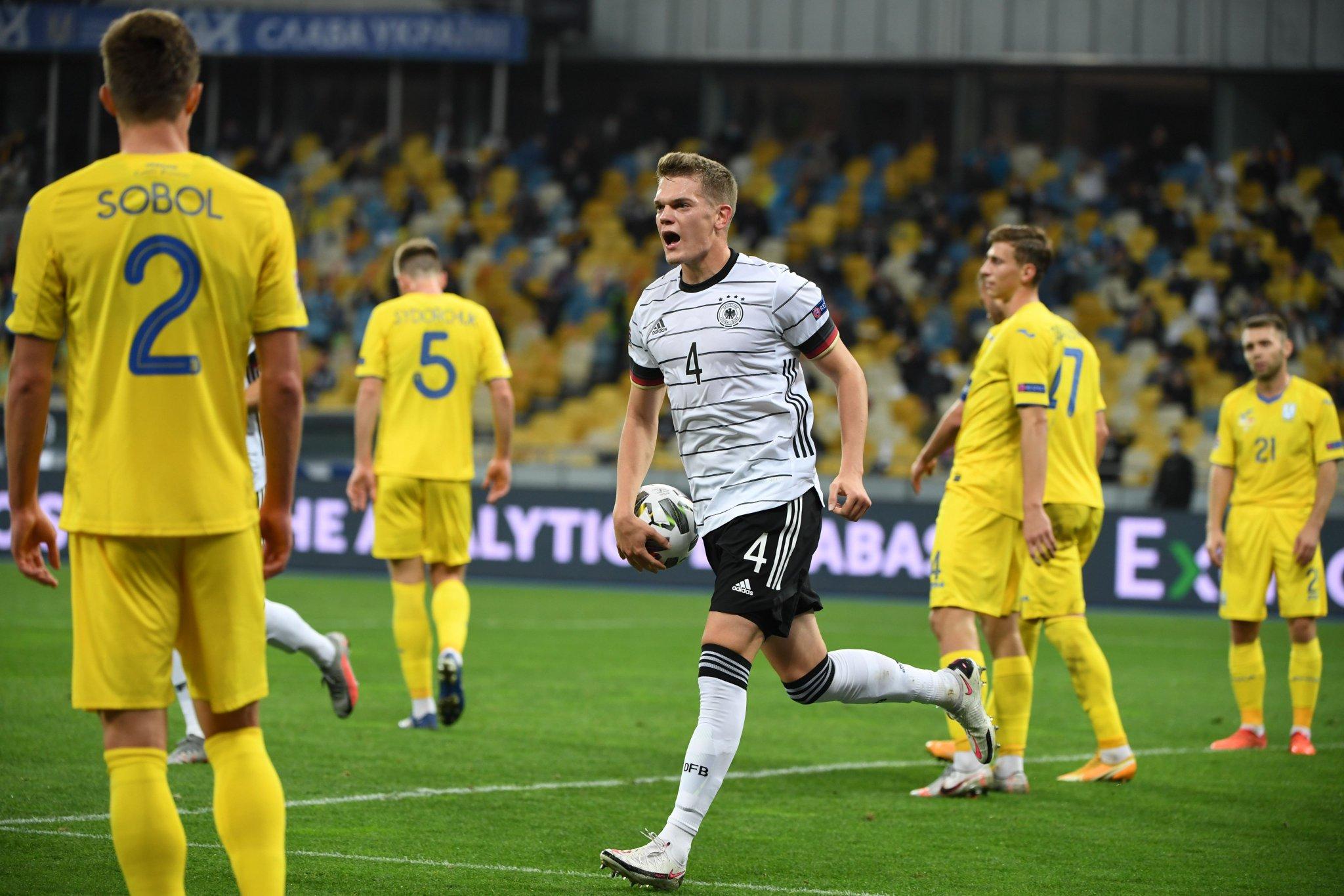 Украина после двух диких разгромов снова проиграла. Общий счёт трёх матчей — 2:13