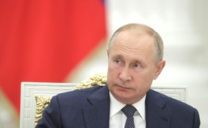 "Нужны не шашечки, а ехать". Путин призвал подключить к ДСНВ все ядерные державы
