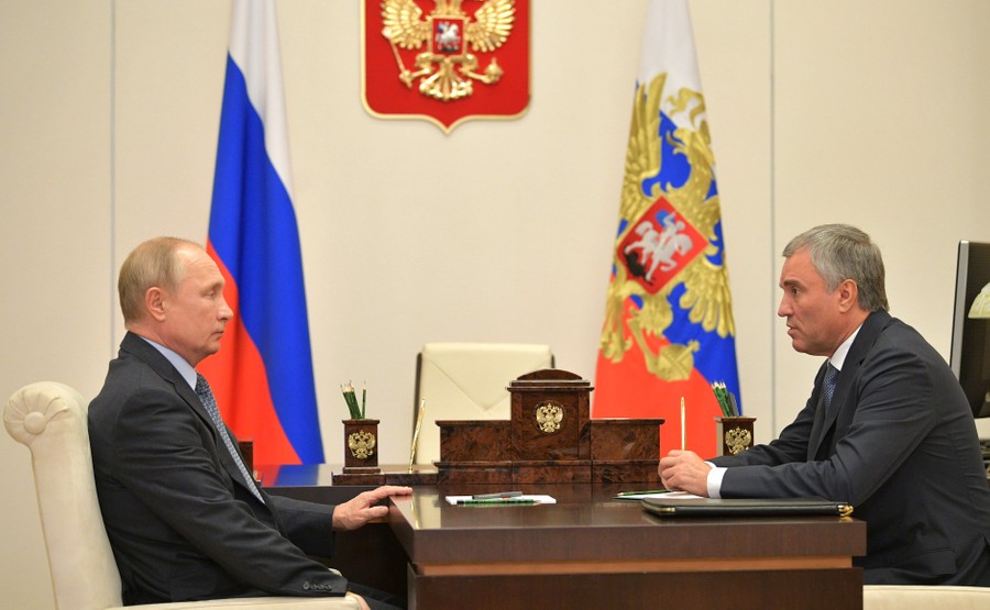 Владимир Путин и Вячеслав Володин. Фото © Пресс-служба Кремля