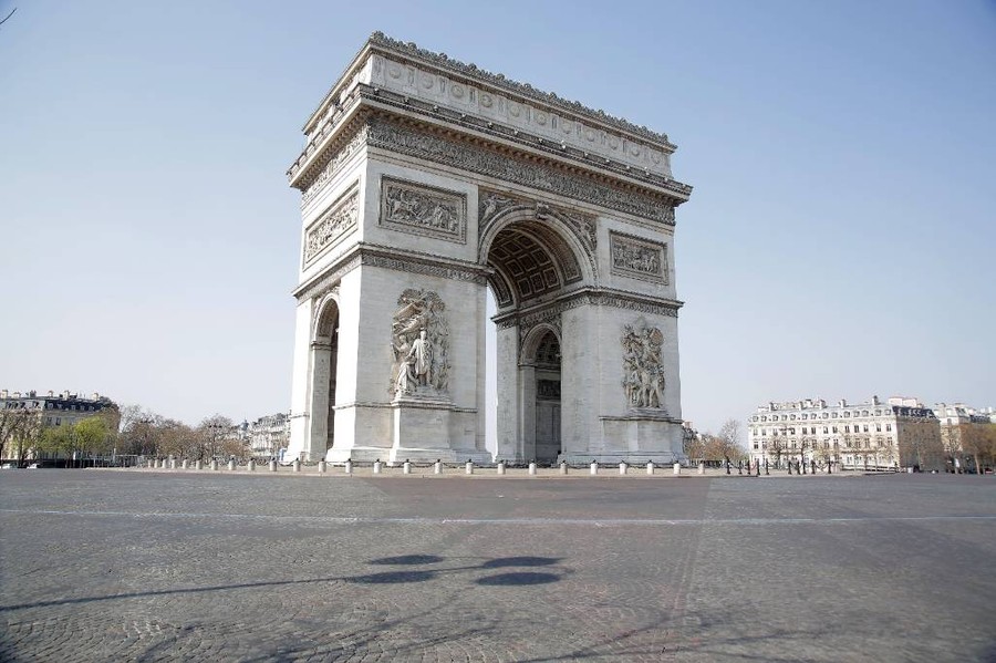 Триумфальная арка в Париже. Фото © ТАСС / Starface via ZUMA Press / Patrice Falour