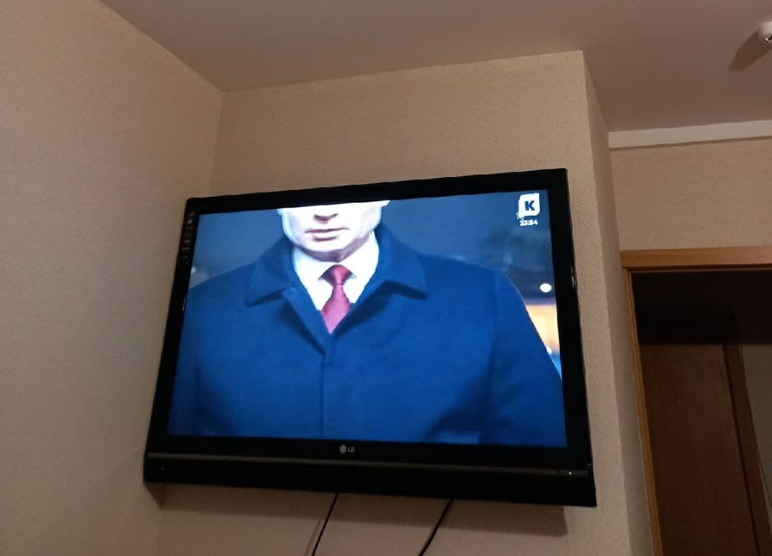 Калининградский телеканал обрезал изображение во время новогоднего обращения Путина