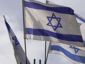 Израиль нанёс ответный удар по объектам в секторе Газа и подвергся новой атаке