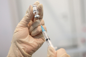 Доктор Мясников рассказал об истинном отношении Запада к российской вакцине от ковида "Спутник V"