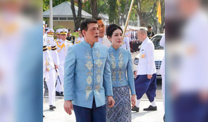 Король Таиланда объявил второй королевой свою скандальную фаворитку