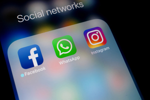 Масштабный сбой произошёл в работе Facebook, Instagram и WhatsApp