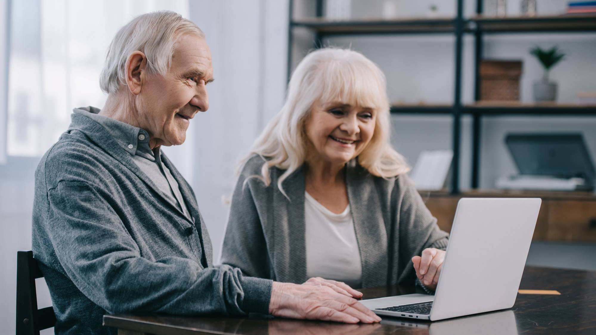 Пожилые пары могут получить прибавку к пенсии. Сколько она составит