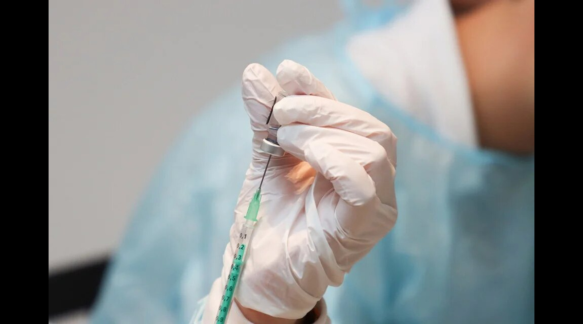 В платной клинике можно сделать прививку от ковида
