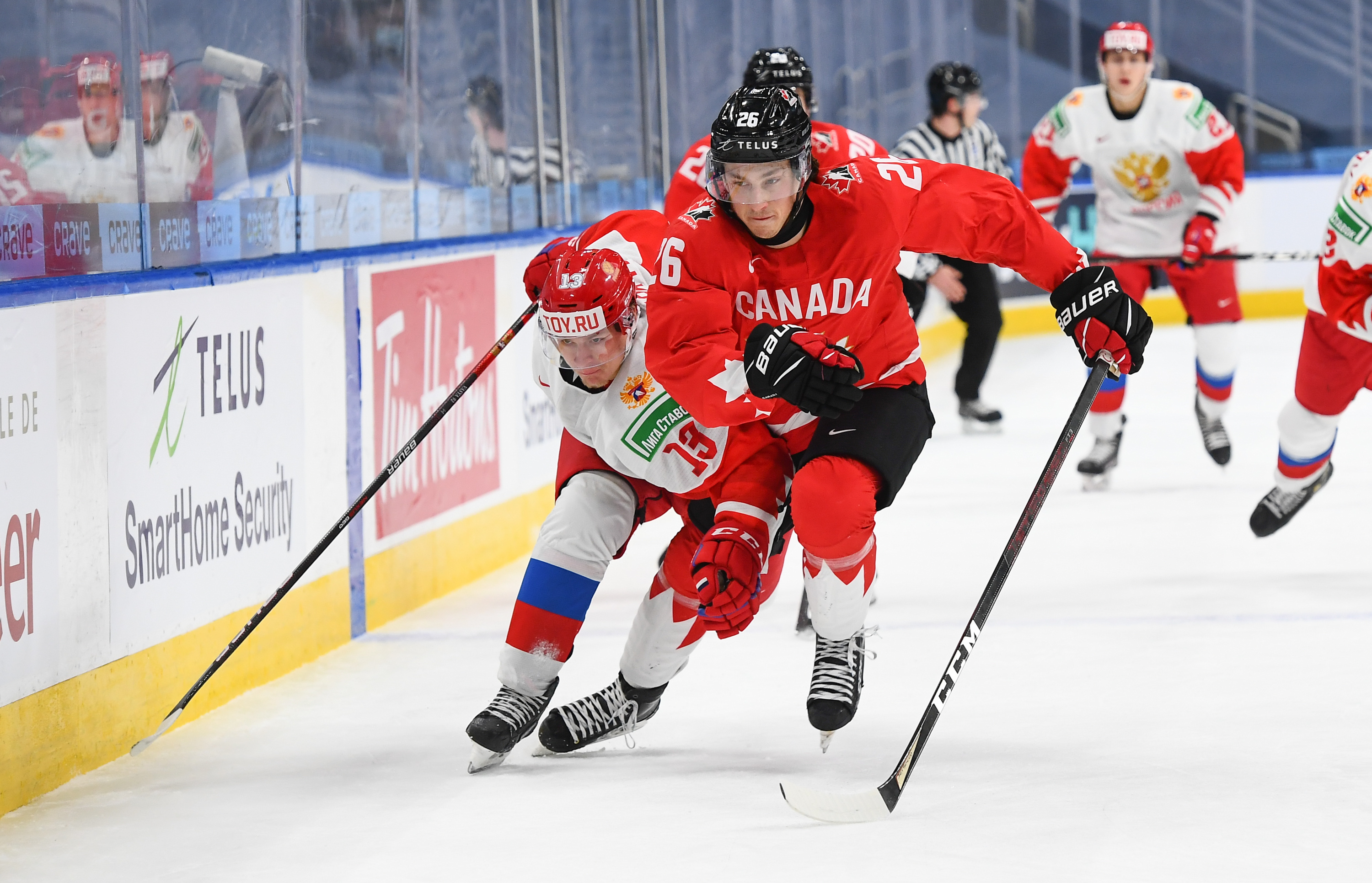 Сборная России разгромно проиграла канадцам в полуфинале МЧМ